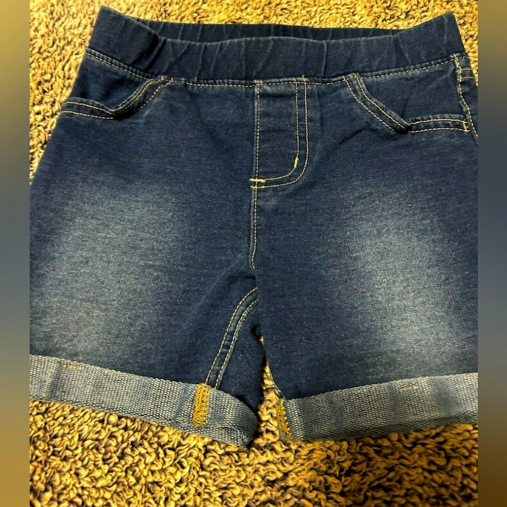 Denmin shorts little girls size 5T